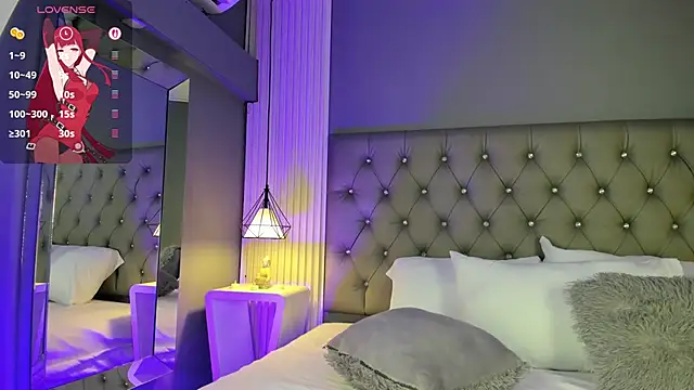 Snapshot of LunaBloomn chatting on 11-20-25, 05:56 LunaBloomn online show from 11-20-25, 05:56