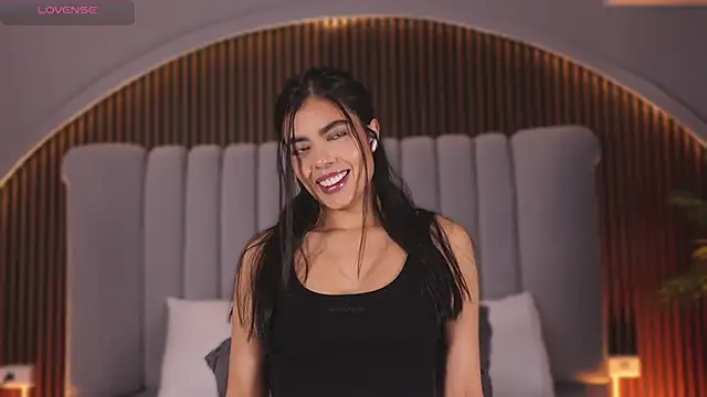 Snapshot of Isabellax21 chatting on 05-30-26, 04:31 Isabellax21 online show from 05-30-26, 04:31