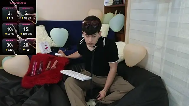 tightncuteass online show from 02-15-26, 12:18