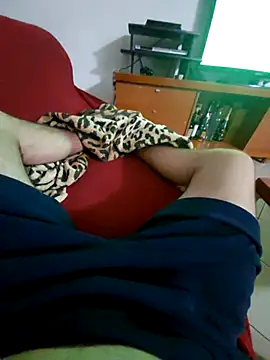 Snapshot of Ara29 chatting on 11-04-25, 09:58 Ara29 online show from 11-04-25, 09:58