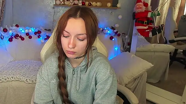 FoxyMayy online show from 12-14-25, 11:31