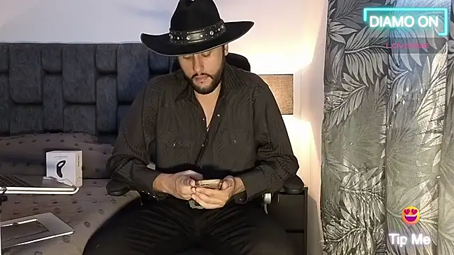 Thomas redcol online show from 10-31-25, 08:43