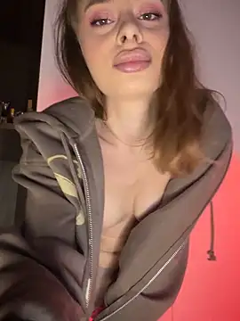 BabyBee  online show from 10-27-25, 12:31