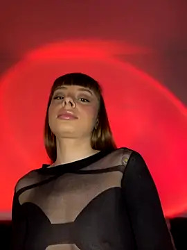 BabyBee  online show from 11-20-25, 07:13