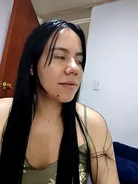 Snapshot of valen-sexx chatting on 11-20-25, 03:28 valen-sexx online show from 11-20-25, 03:28