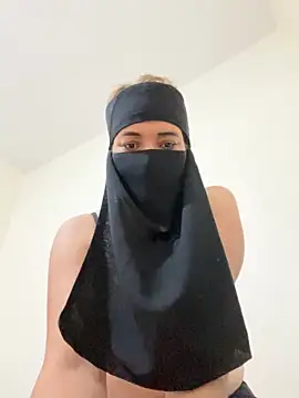 Wild-Nayra online show from 10-16-25, 02:51