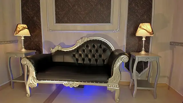 Helenstanford online show from 10-15-25, 01:44