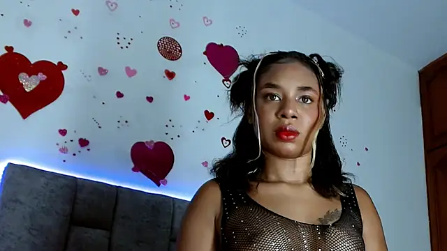 Snapshot of ebony_joness chatting on 11-28-25, 11:18 ebony joness online show from 11-28-25, 11:18