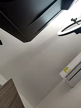 ArielBlossom    online show from 10-11-25, 11:20