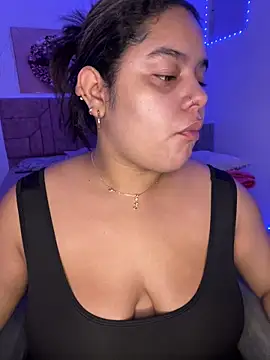 Snapshot of Anabelle_00_ chatting on 07-02-26, 03:23 Anabelle 00 online show from 07-02-26, 03:23