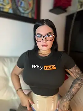 GabyMejiaa online show from 12-23-25, 12:19