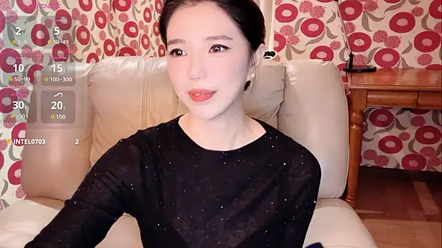 miss-lin online show from 11-24-25, 01:22