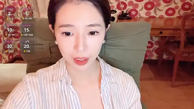 miss-lin online show from 12-17-25, 02:12