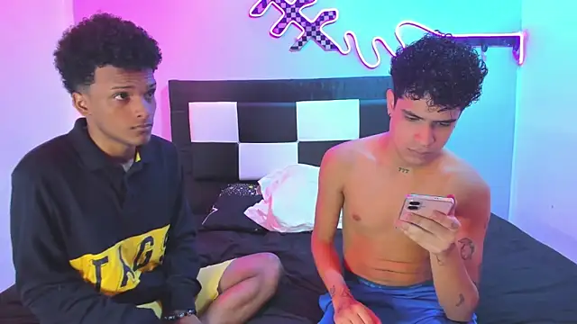 Lucky boys  X online show from 04-07-26, 01:33