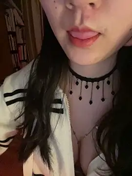 Snapshot of ruiki666 chatting on 02-04-26, 06:58 ruiki666 online show from 02-04-26, 06:58