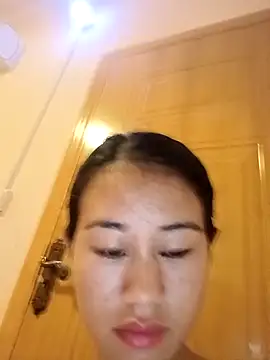 Snapshot of luy-xinh02 chatting on 09-27-25, 02:11 luy-xinh02 online show from 09-27-25, 02:11