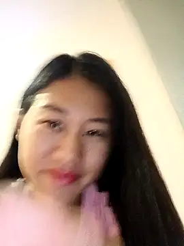 Snapshot of luy-xinh02 chatting on 10-04-25, 12:52 luy-xinh02 online show from 10-04-25, 12:52