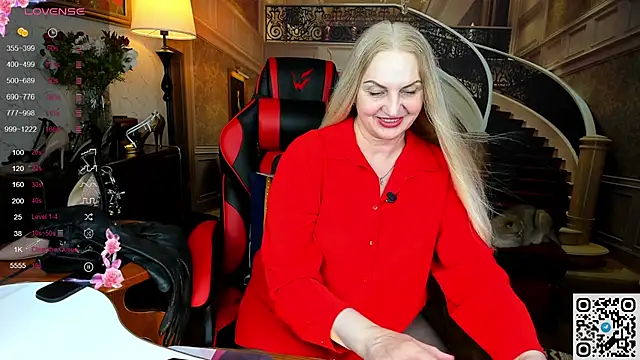 Snapshot of Nina_Devillle chatting on 03-17-26, 10:40 Nina Devillle online show from 03-17-26, 10:40