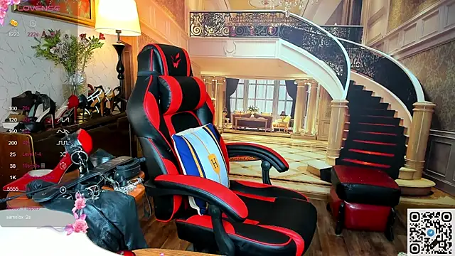 Snapshot of Nina_Devillle chatting on 03-21-26, 11:52 Nina Devillle online show from 03-21-26, 11:52