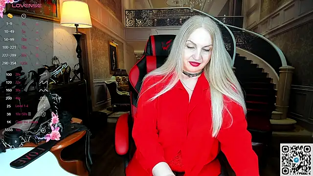 Snapshot of Nina_Devillle chatting on 04-07-26, 12:27 Nina Devillle online show from 04-07-26, 12:27