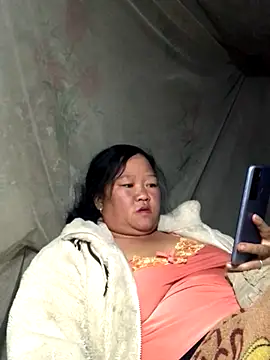 riso-00 online show from 11-28-25, 03:36