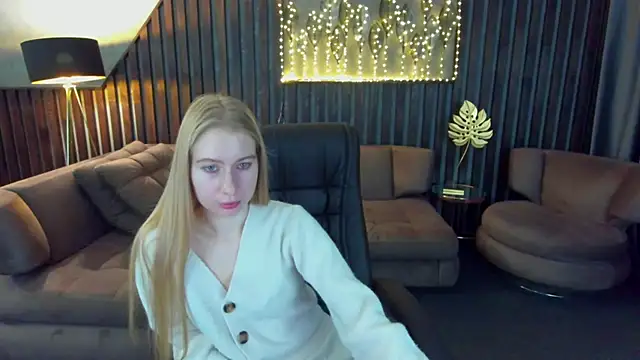 Alina Blonde online show from 04-09-26, 06:19