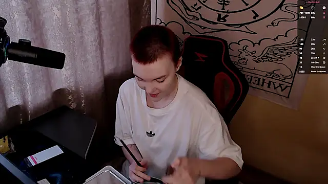 Snapshot of KrisNeal chatting on 02-13-26, 09:16 KrisNeal online show from 02-13-26, 09:16