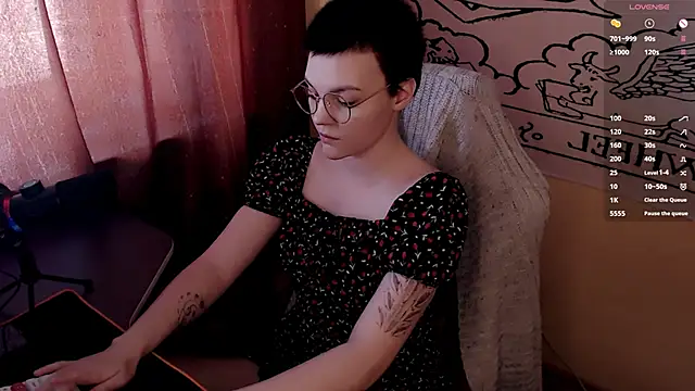 Snapshot of KrisNeal chatting on 03-21-26, 09:47 KrisNeal online show from 03-21-26, 09:47