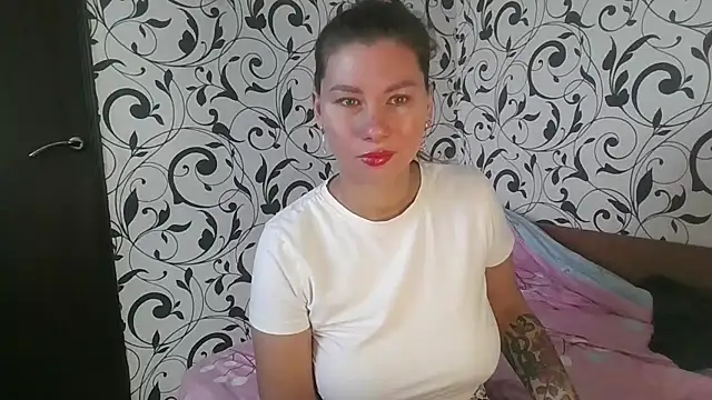 YourEmilie online show from 10-23-25, 09:52