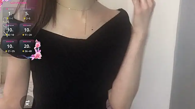 mari maria online show from 10-24-25, 05:42