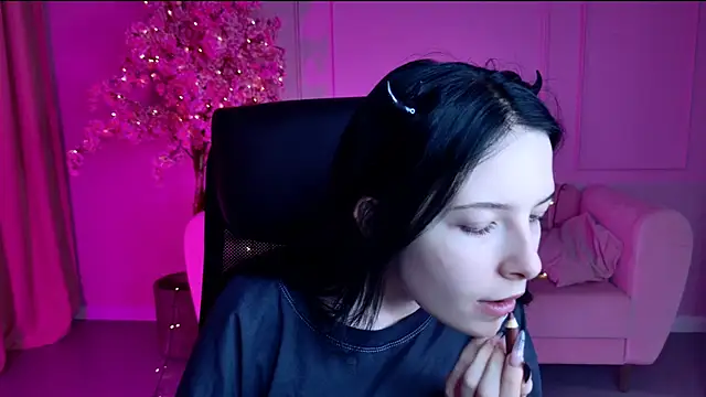 JulsMumi online show from 10-14-25, 09:32
