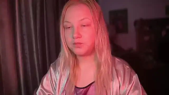 BikiHellena online show from 06-19-26, 06:18