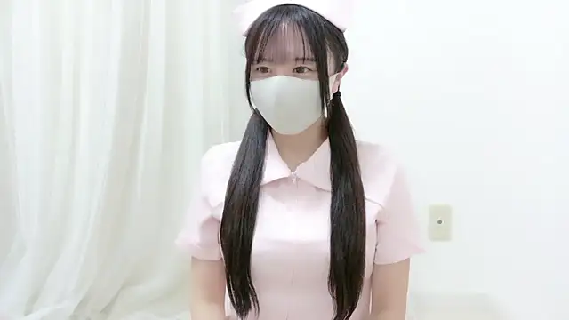 Snapshot of _Mia_land_ chatting on 10-31-25, 01:34  Mia land  online show from 10-31-25, 01:34