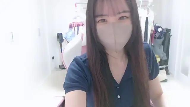  Mia land  online show from 02-24-26, 02:15