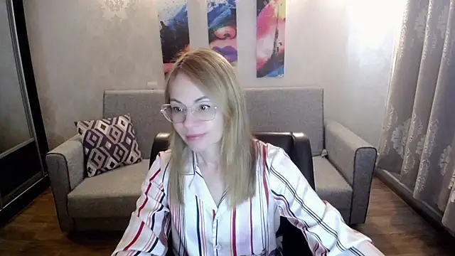 shy hot cat online show from 09-24-25, 08:06