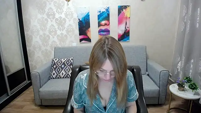 shy hot cat online show from 10-17-25, 06:38