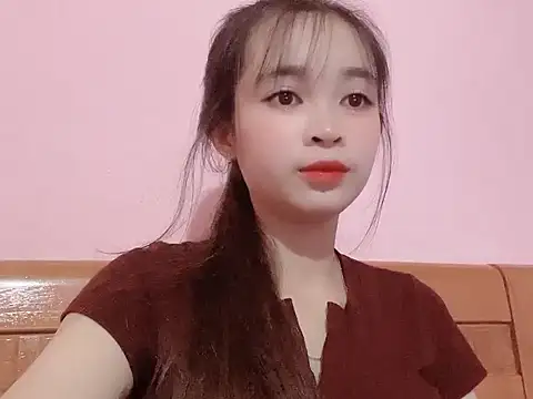 Snapshot of Suna7383 chatting on 10-10-25, 04:50 Suna7383 online show from 10-10-25, 04:50