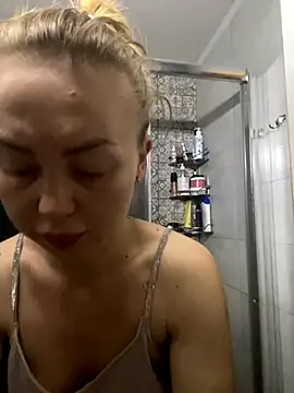 MartaLuna  online show from 11-06-25, 07:26