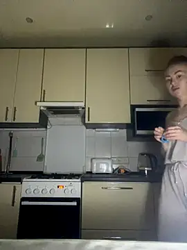 MartaLuna  online show from 11-24-25, 07:57