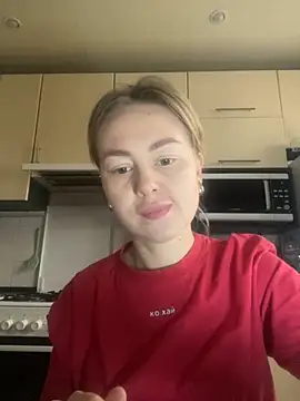 MartaLuna  online show from 11-28-25, 11:57