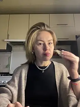 MartaLuna  online show from 02-08-26, 12:30