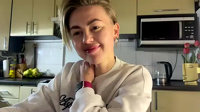 MartaLuna  online show from 04-14-26, 07:31