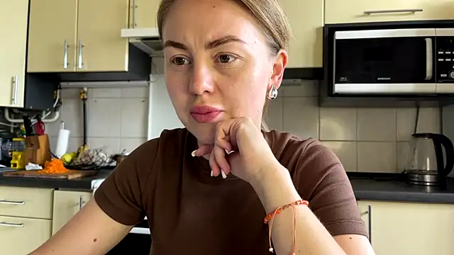 MartaLuna  online show from 05-25-26, 10:43