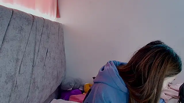 kimmy vegga2 online show from 10-22-25, 04:29