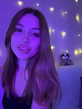 Elizabeth Tay online show from 10-18-25, 05:35