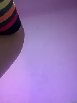 Emma  Fox  online show from 10-31-25, 03:46