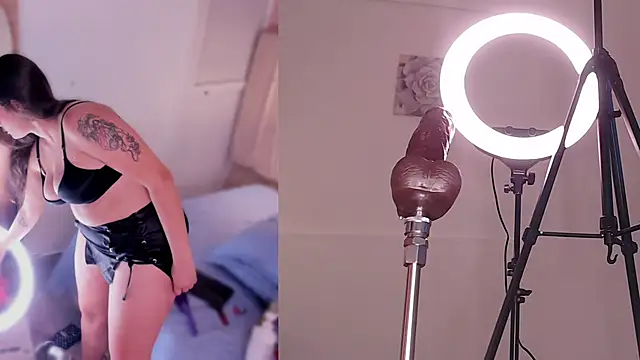 hannahst  online show from 02-18-26, 07:32