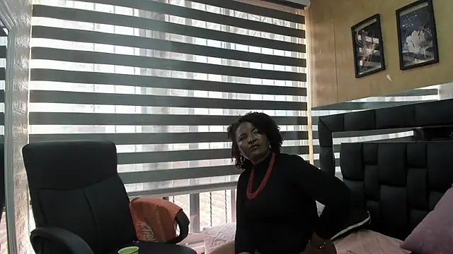 sheyla  ebony online show from 11-10-25, 07:46