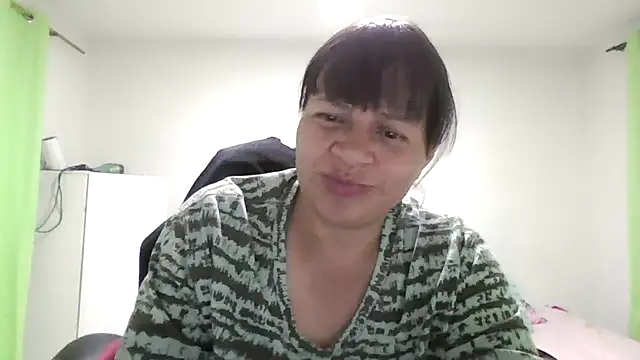 Snapshot of adri89-g chatting on 07-11-26, 03:42 adri89-g online show from 07-11-26, 03:42