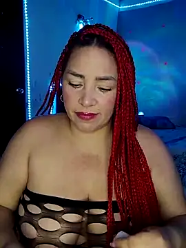 Snapshot of alexiaystive3 chatting on 07-12-26, 08:44 alexiaystive3 online show from 07-12-26, 08:44